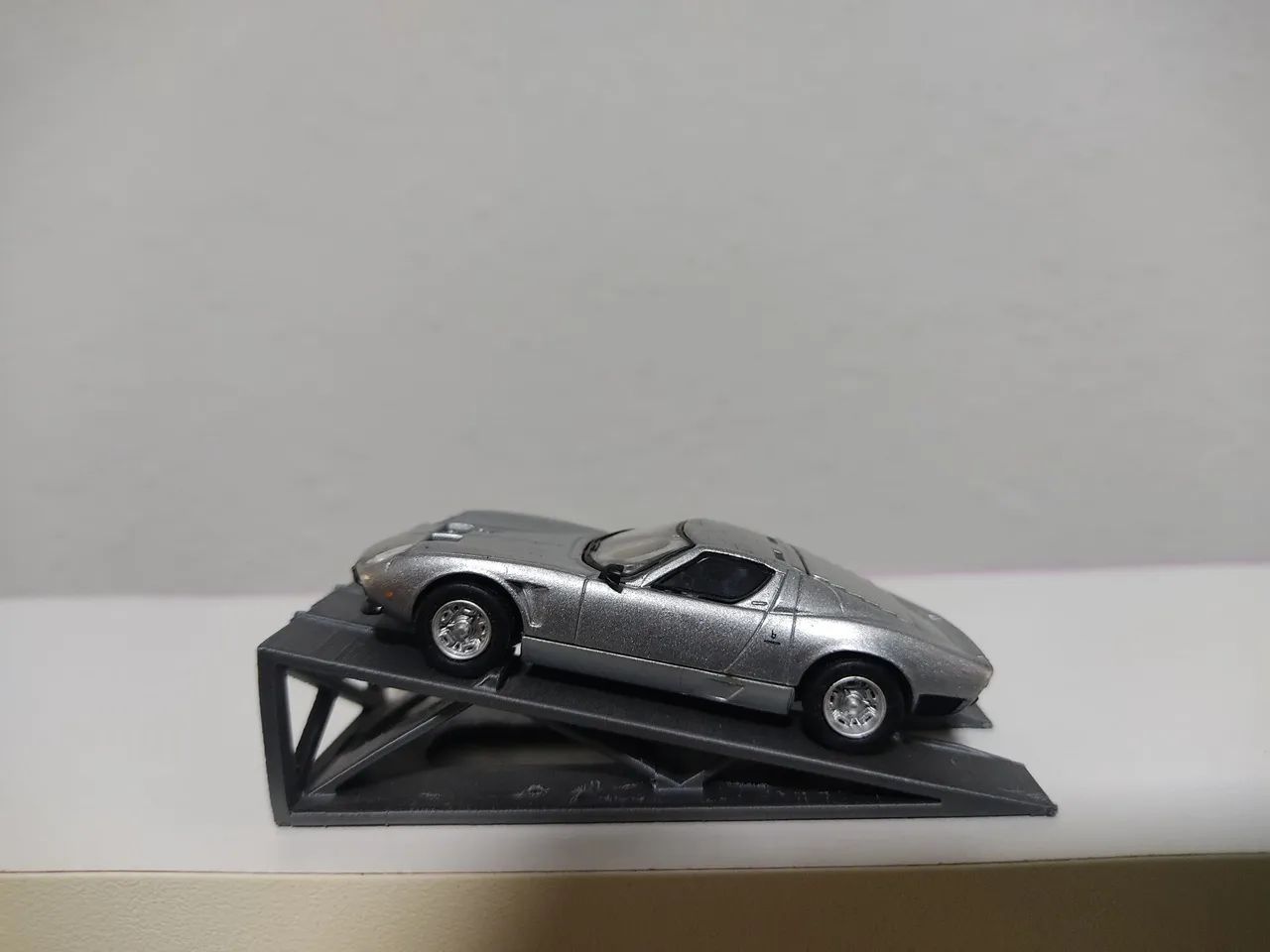LOTE COM TRÊS LAMBORGHINI MIURA JOTA  - Foto 5