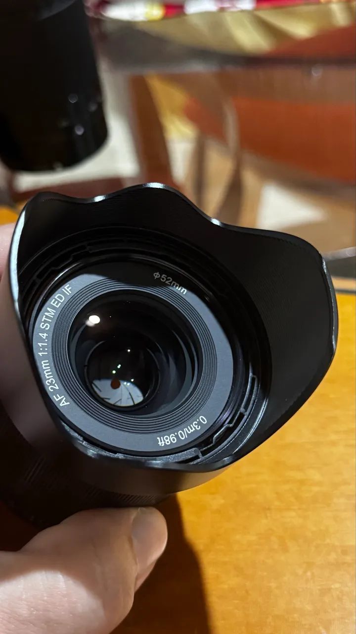 Lente sony- viltrox 23mm 1.4 