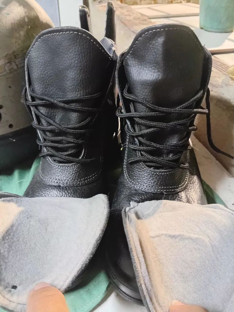 ?bota para eletricista 