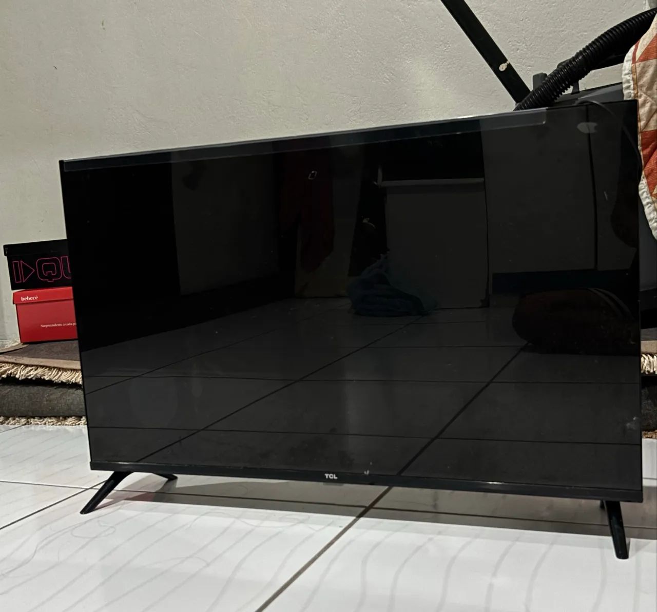 Smart TV TCL LED 32 Polegadas com defeito