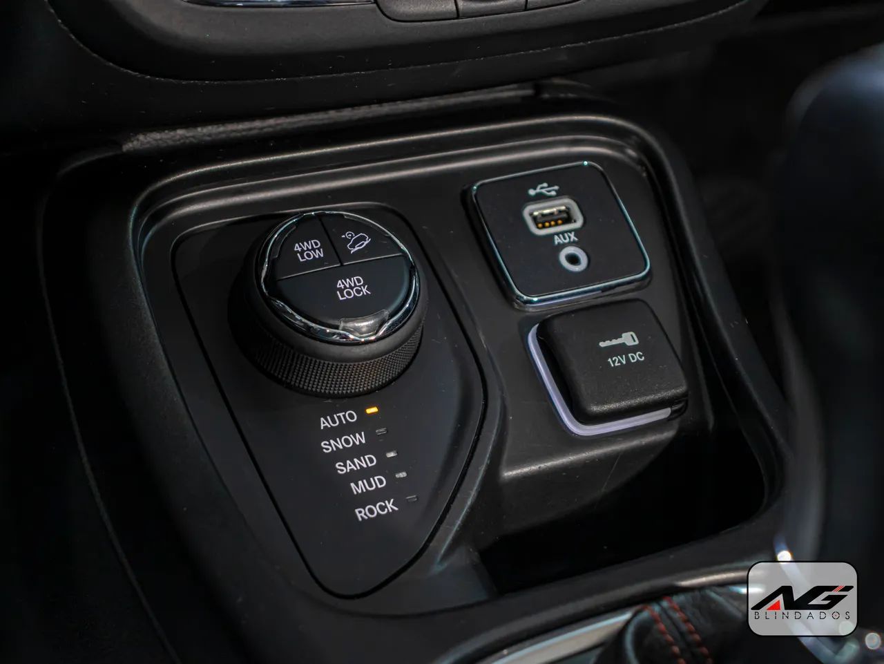 Jeep Compass TRAILHAWK TD350 2.0 4x4 Die. Aut, foto 9 de 20