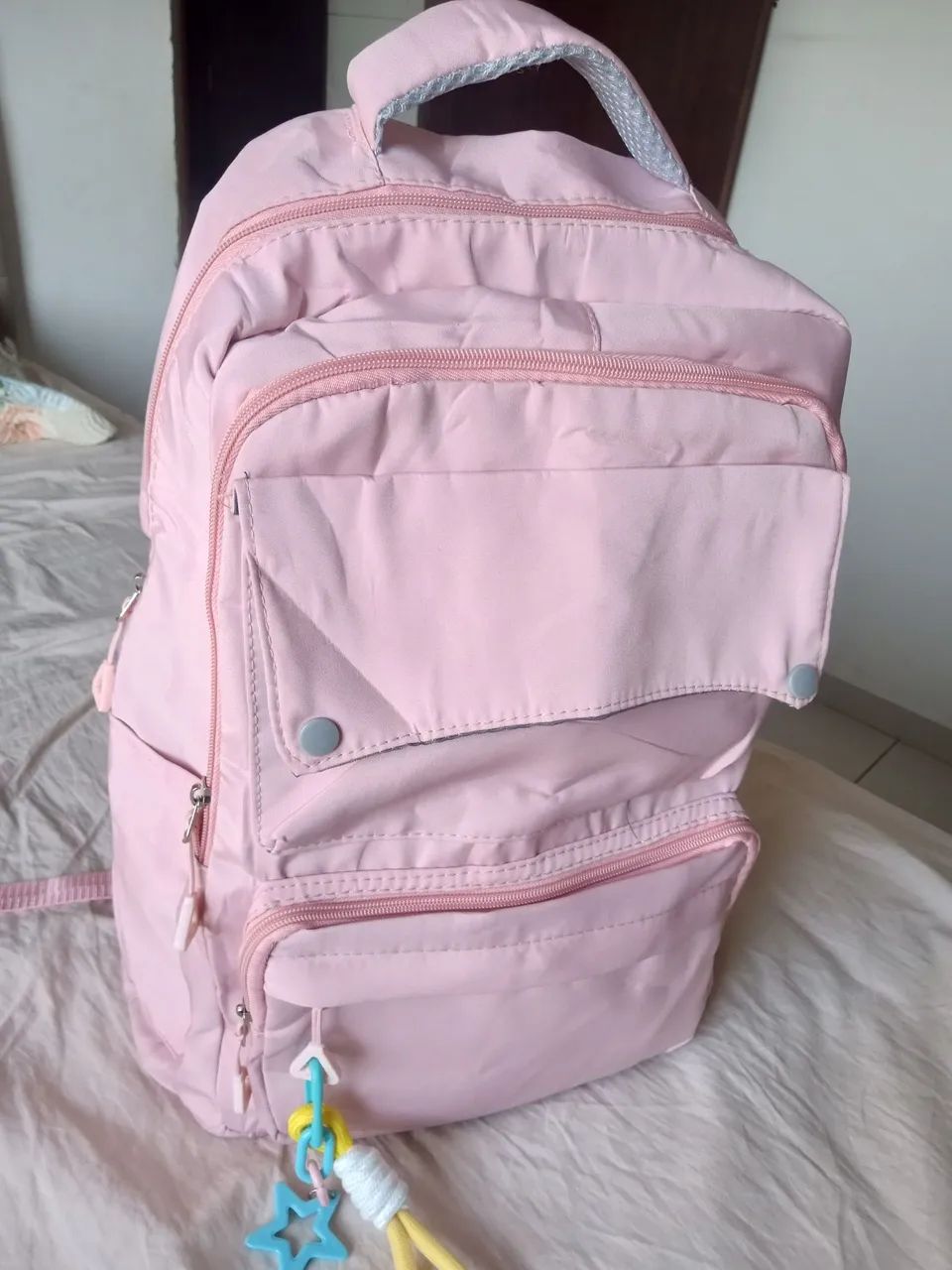 VENDO 2 MOCHILAS NOVAS