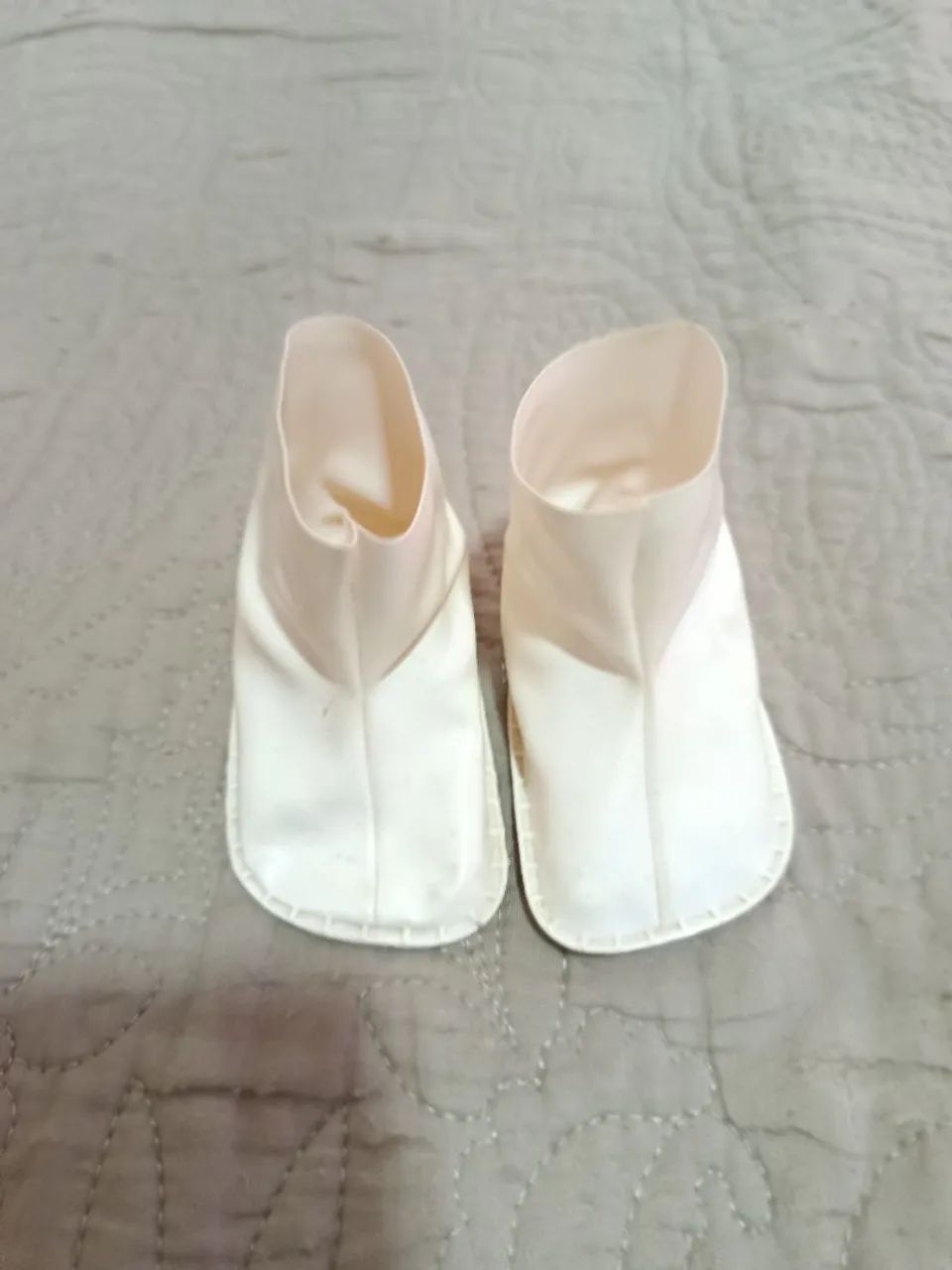 Bota da boneca guigui