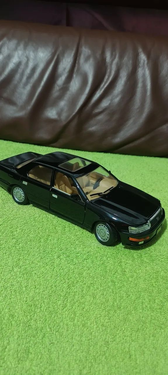 Miniatura 1/18 lexus 