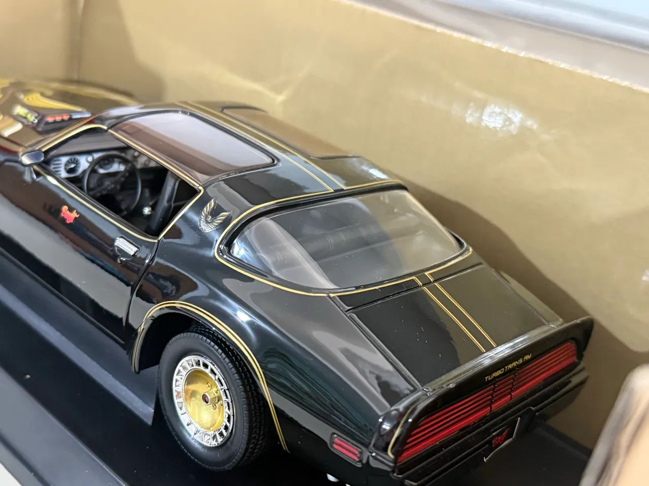 Miniatura Pontiac trans am escala 1980 escala 1/18 - Hobbies e