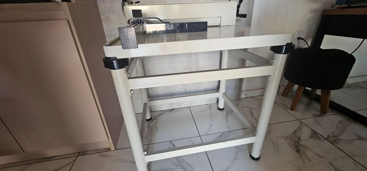 Mesa para Guilhotina Semi Industrial  - Foto 2