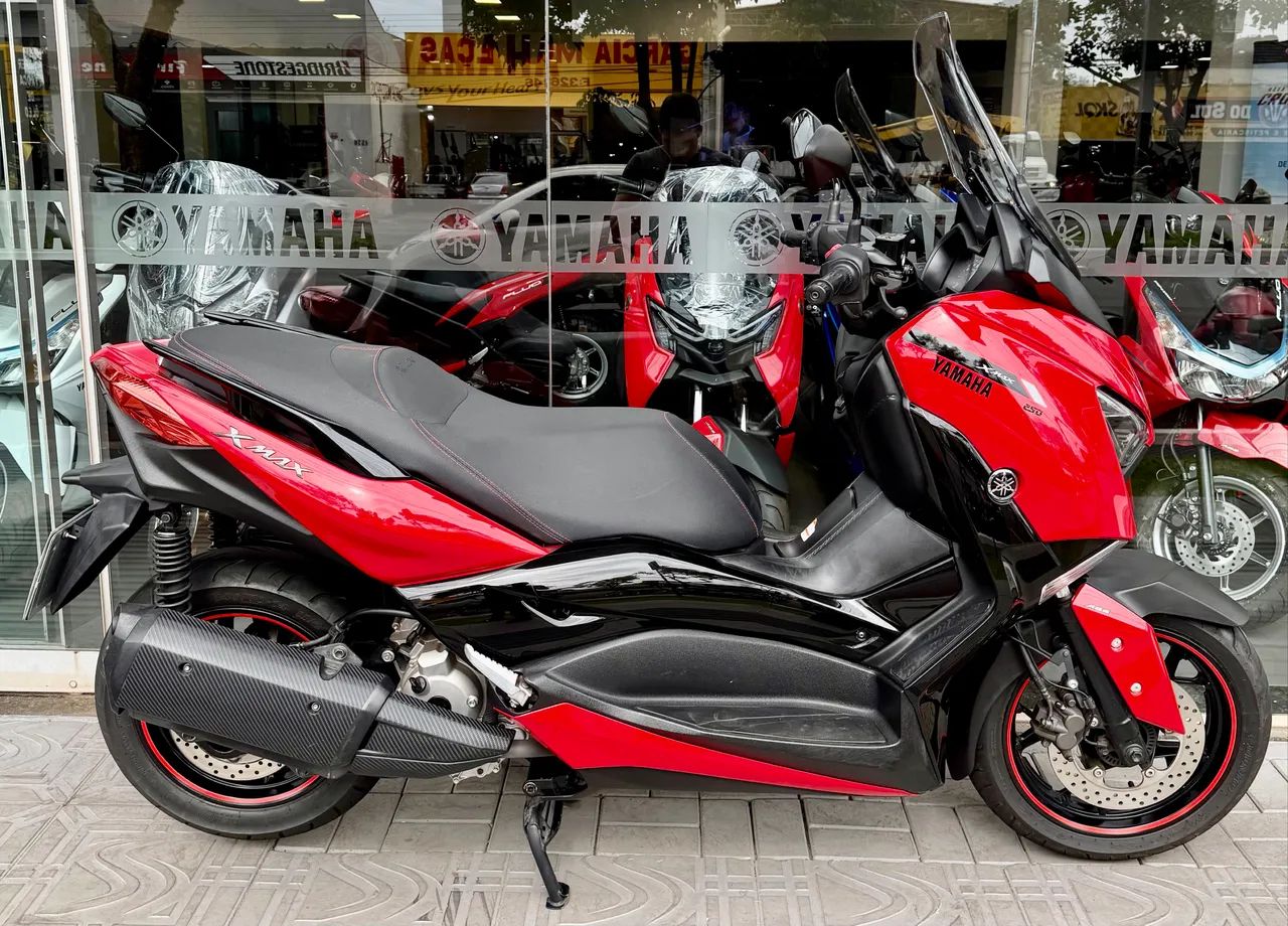 YAMAHA XMAX 250 ABS 2023 - Foto 2