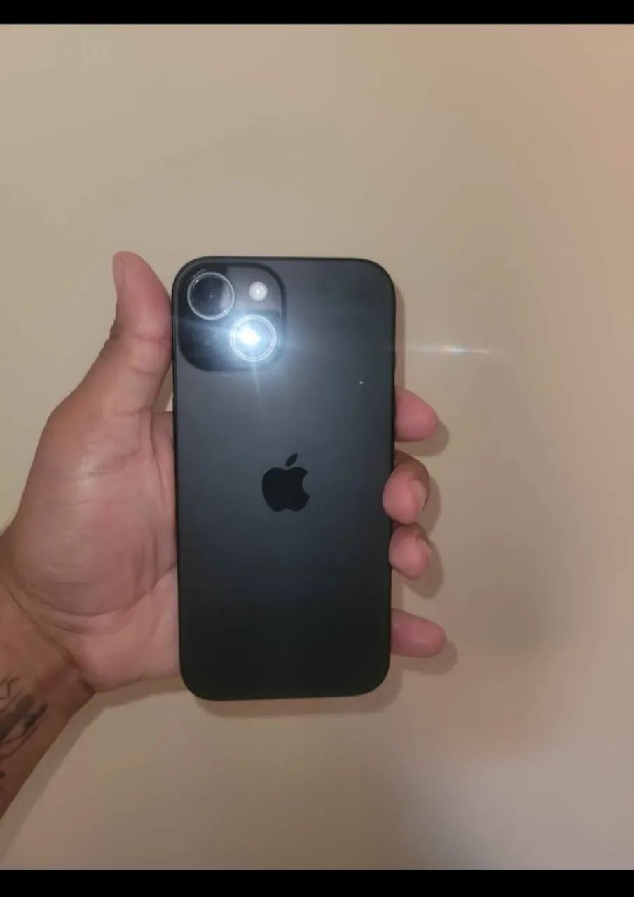 Iphone 15 128GB impecável 97 de bateria 