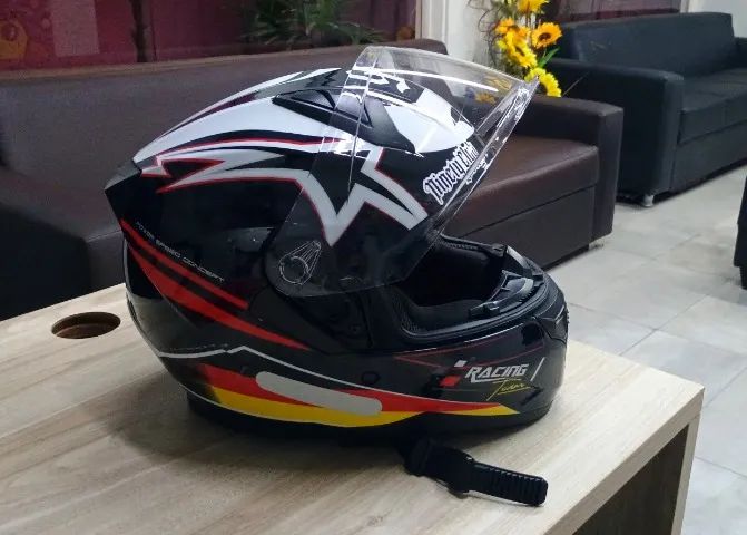 Capacete Race Tech em estado de novo - Foto 6
