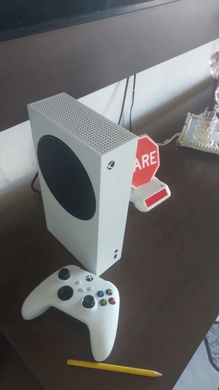 Vende se xbox bem cuidado 