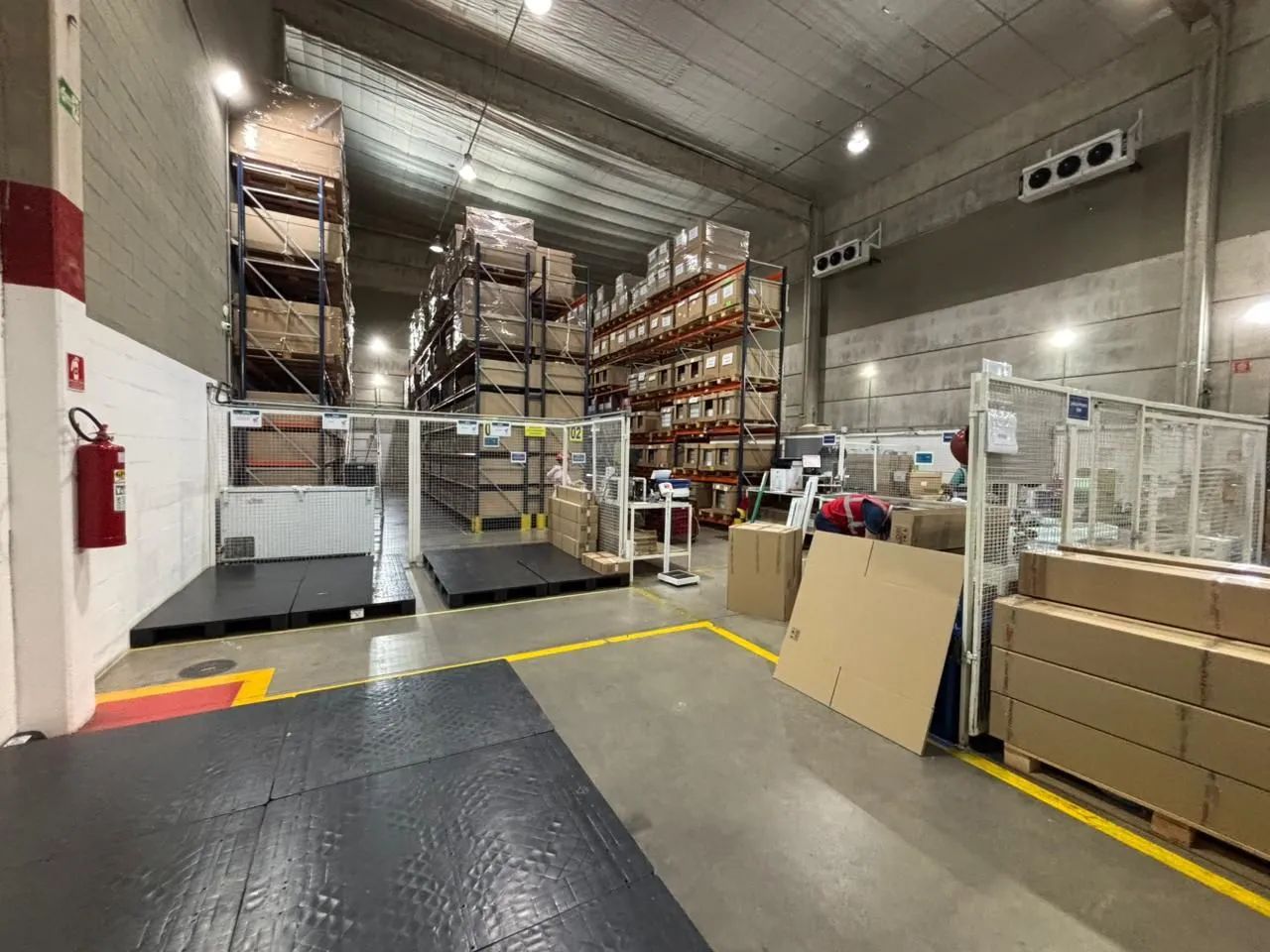 Galpão 908 m² - Refrigerado e 2 Docas - Anhanguera - Cajamar - Foto 3