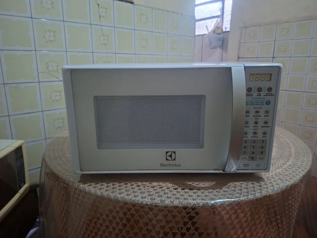 Vendo Micro-ondas Electrolux Usado