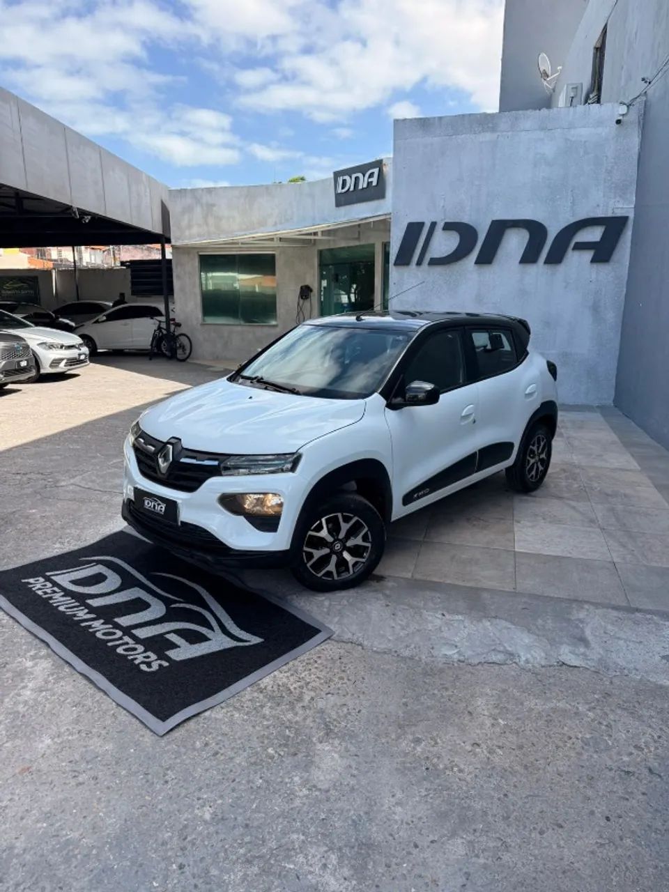 Renault Kwid Intense 1.0 Flex 12V 5P Mec. 2023