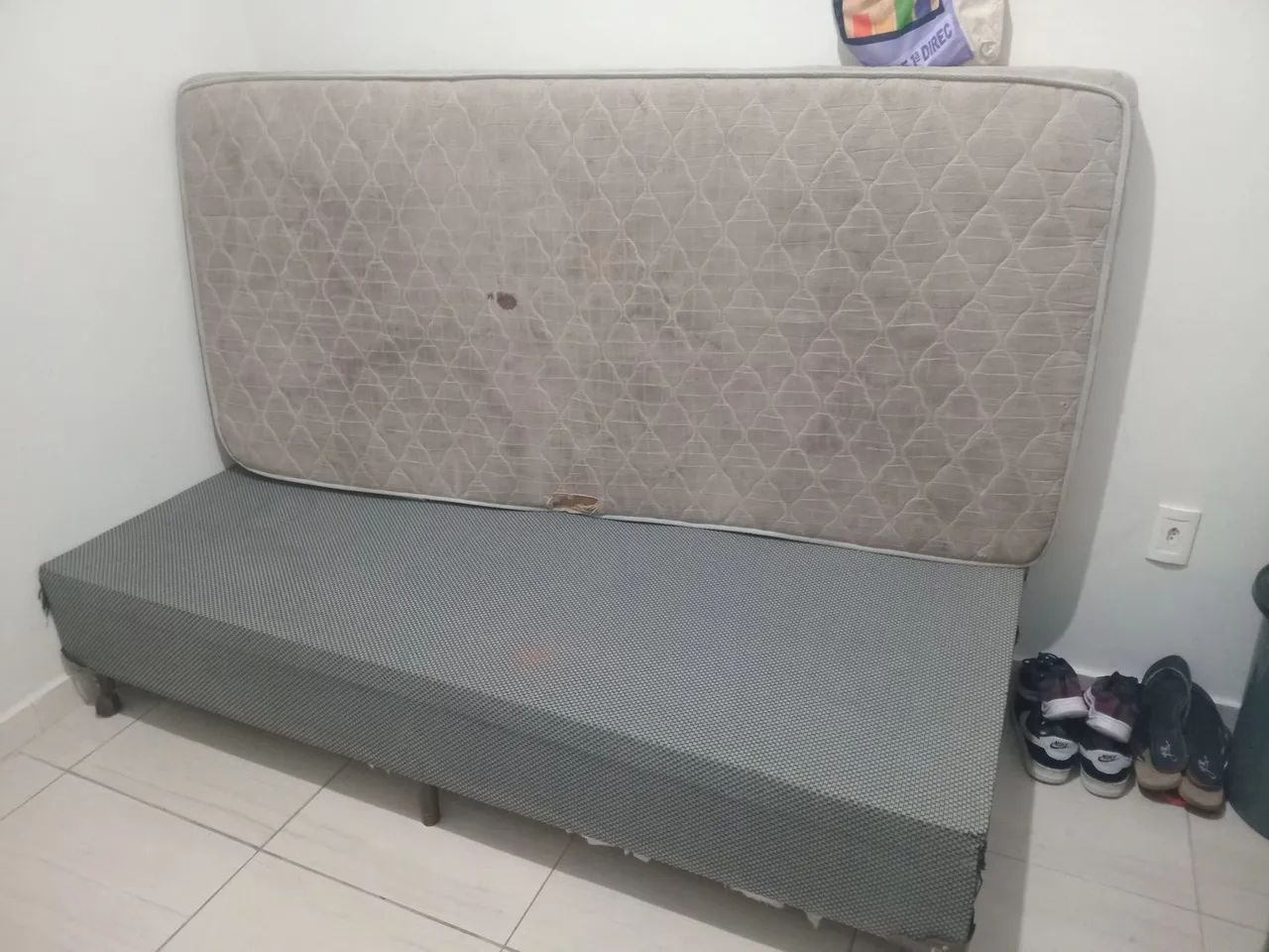 Vendo cama de solteiro  - Foto 2