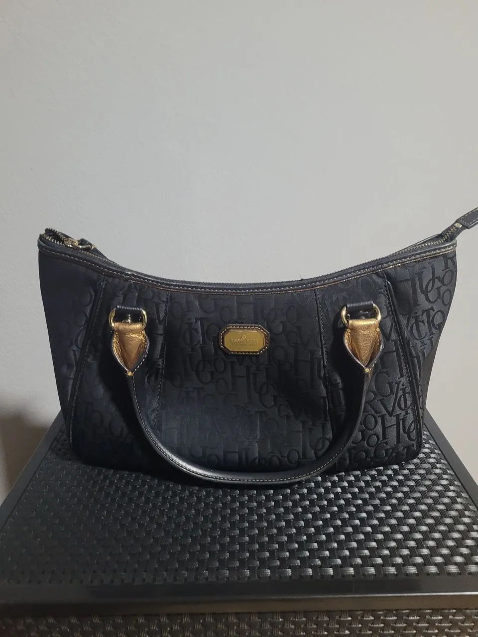 Bolsa original victor hugo Dalia perfeito estado usada - Foto 2
