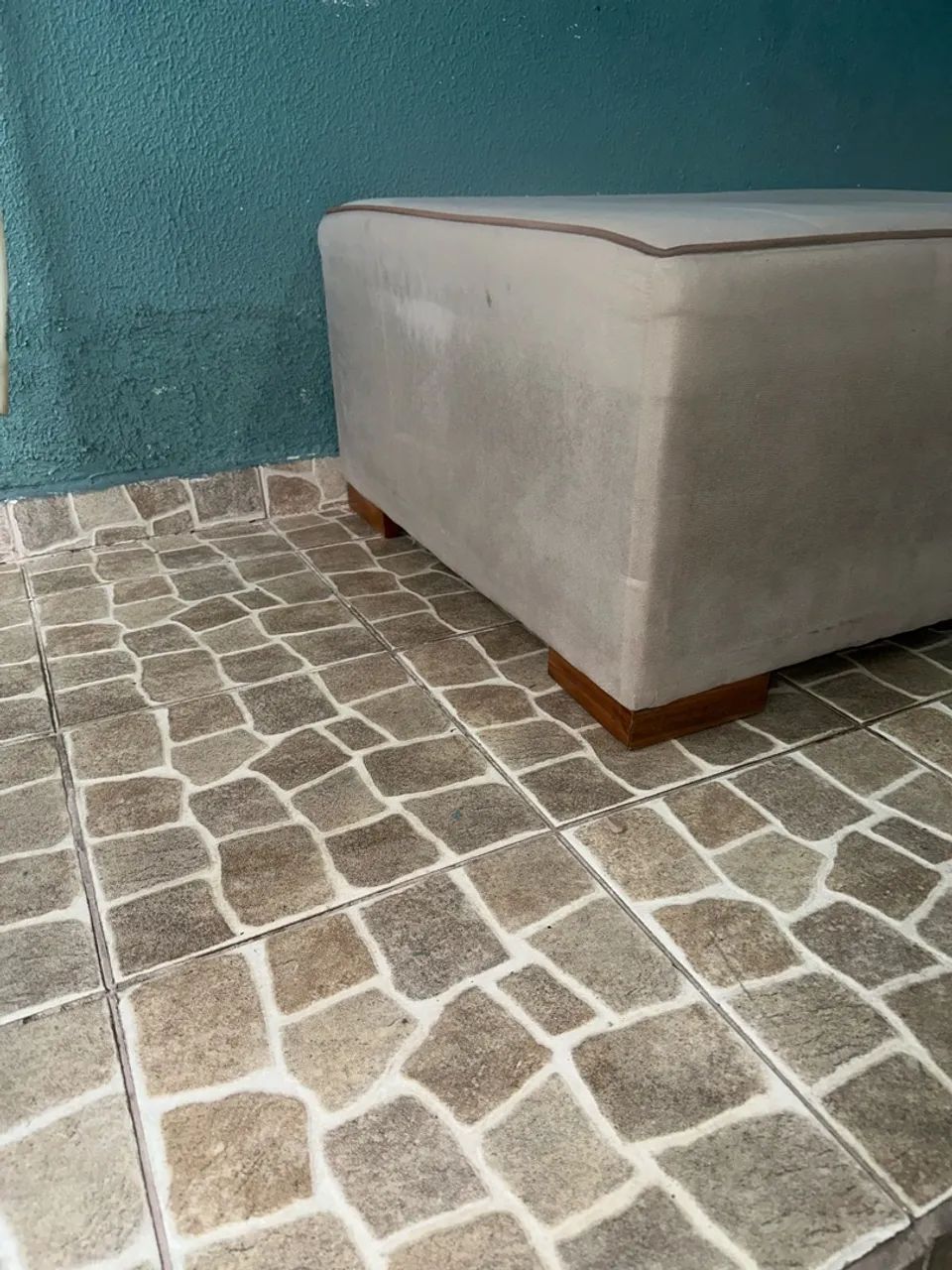 PUFF MALIBU VELUDO BEGE - Foto 2
