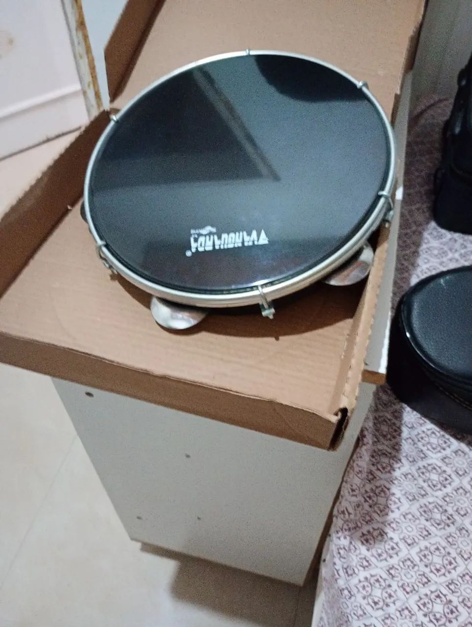 Pandeiro de dez polegadas novo, contemporânea. - Foto 3