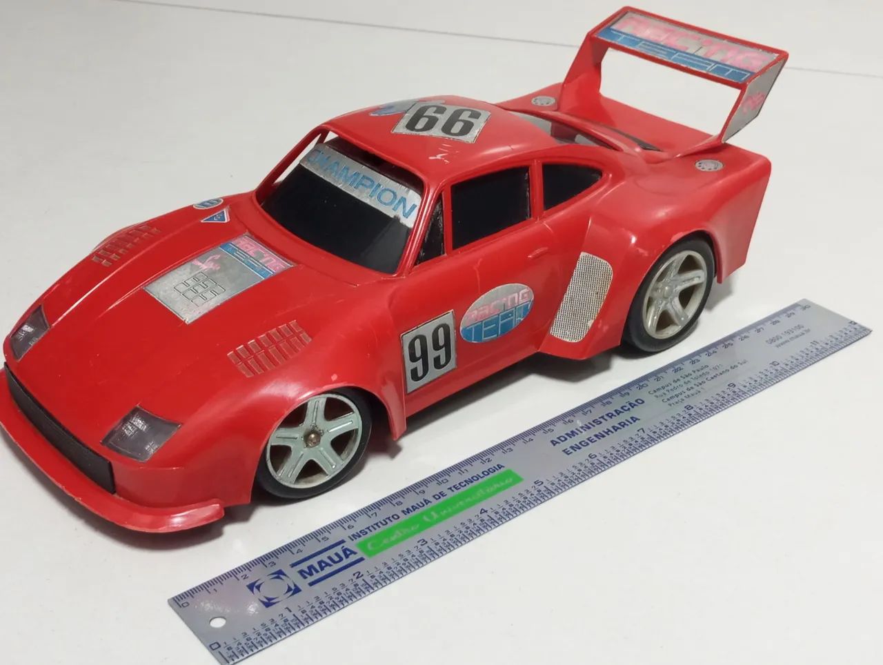Miniatura Ferrari antiga (30cm)