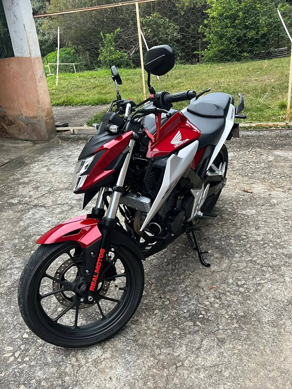Cb 300f cbs 