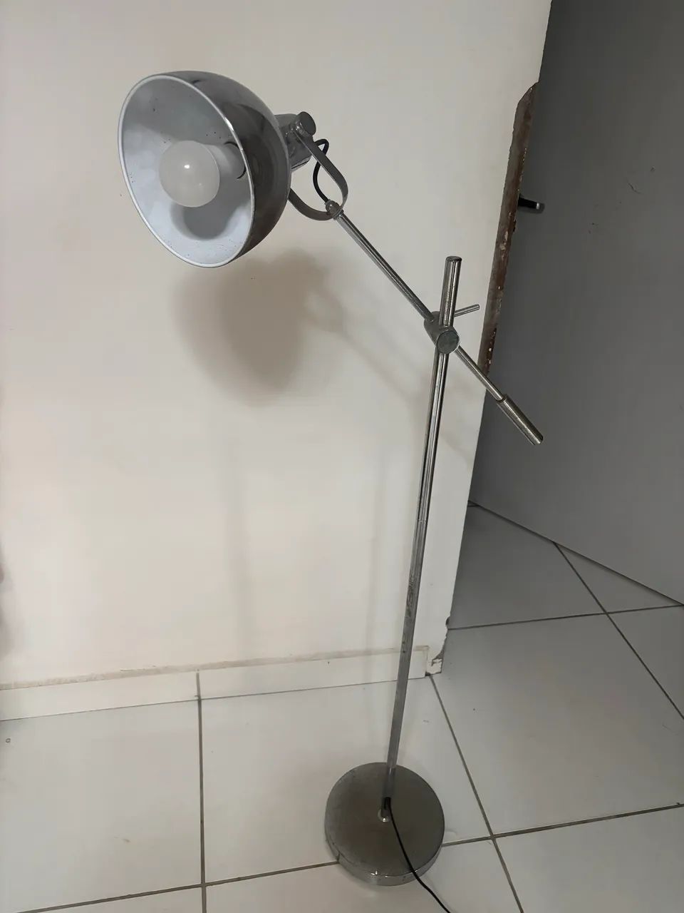 Luminária de pé
