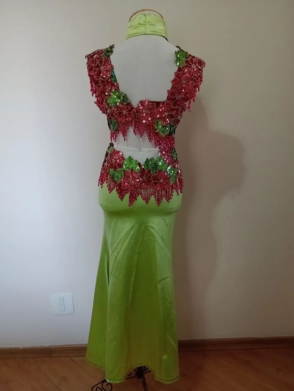 Traje de dança do ventre verde e vermelho  - Foto 2