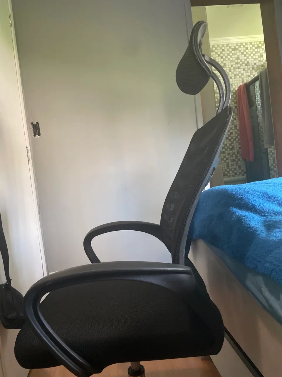 Cadeira escritório ergonômica  - Foto 2