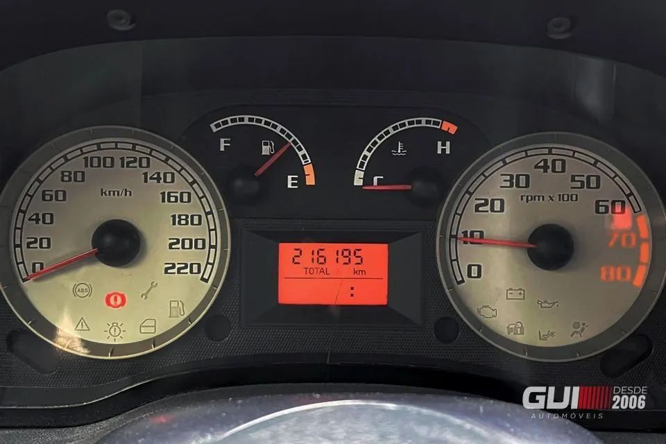 Fiat Idea ELX 1.4 mpi Fire Flex 8V 5p, foto 8 de 10