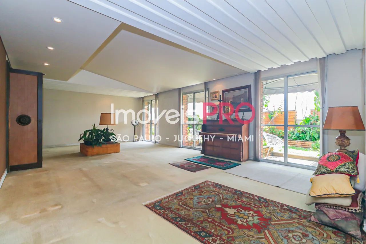 Cobertura térrea nos Jardins com 325m2! - Foto 2