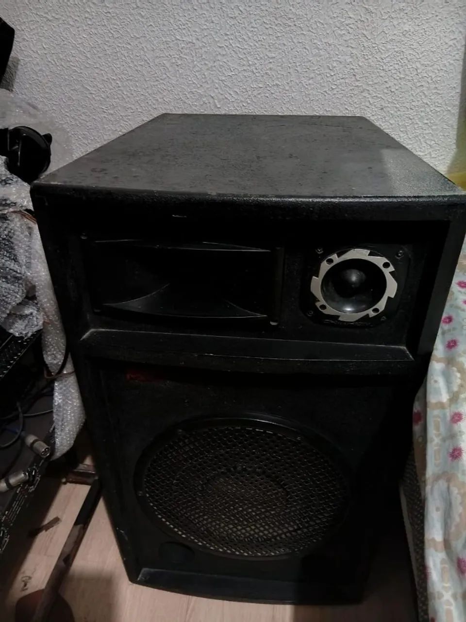 Mesa de som + 2 caixas de som - Foto 4
