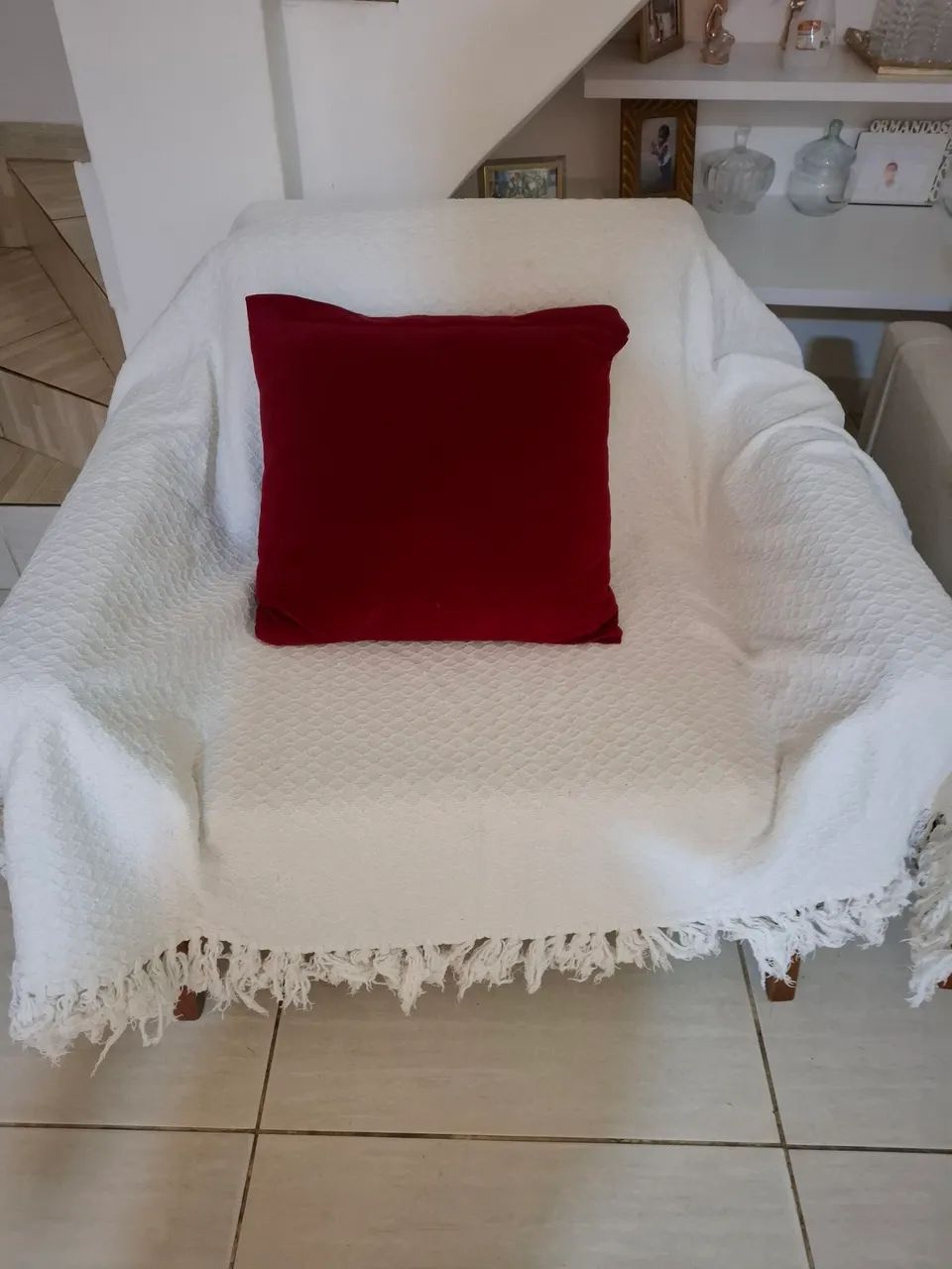 Vendo sofá USADO, POUCO USO E 2  POLTRONAS TECIDO LINHO - Foto 3