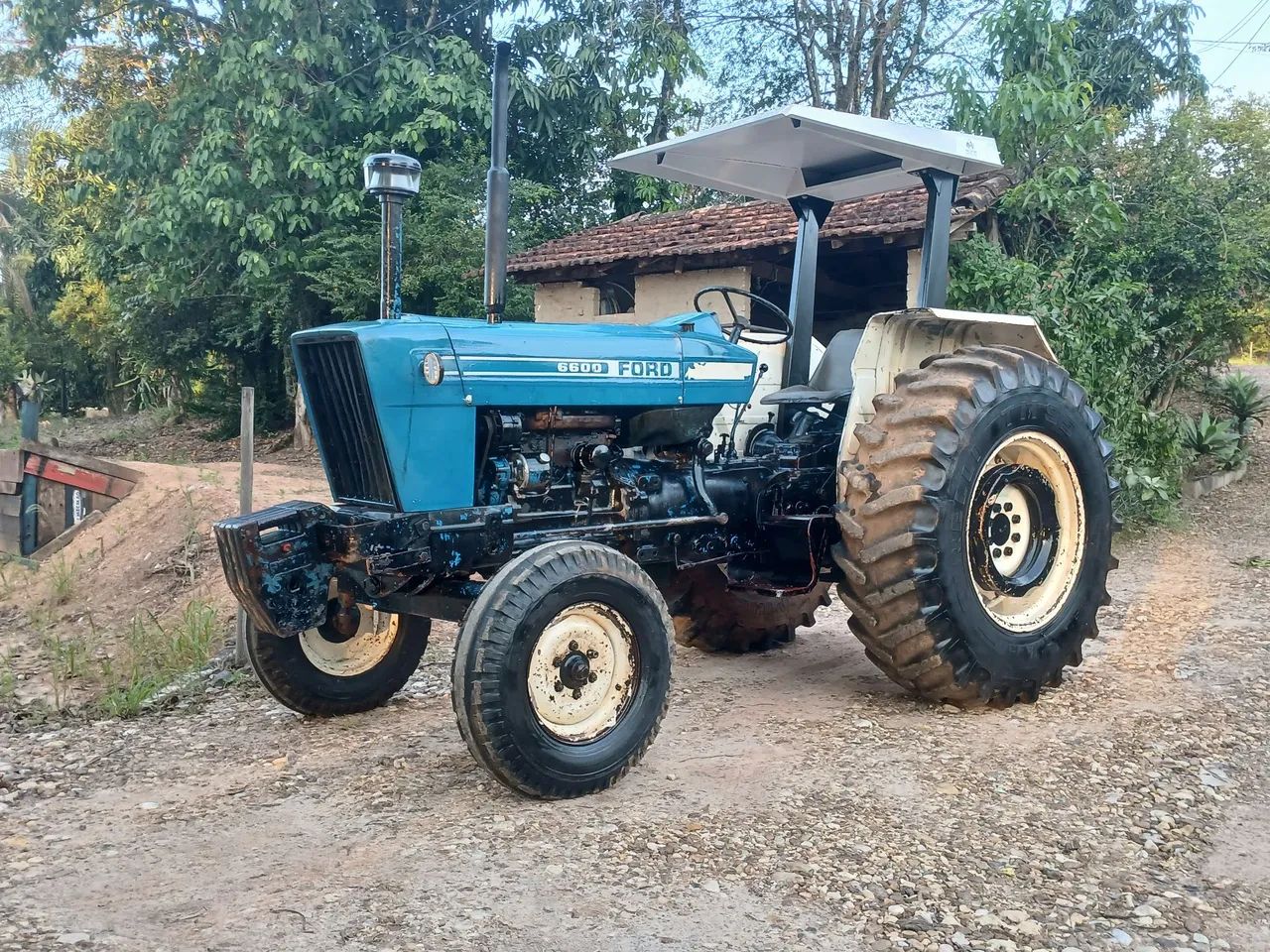 Trator ford 6600 - Foto 2