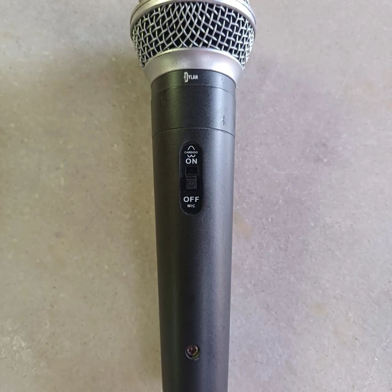 MICROFONE COM CABO P10