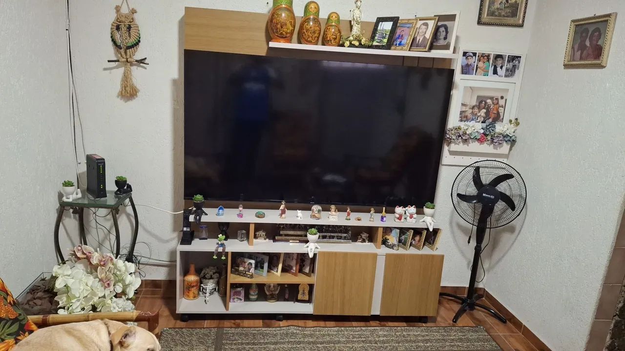 Painel para TV 70 polegadas 