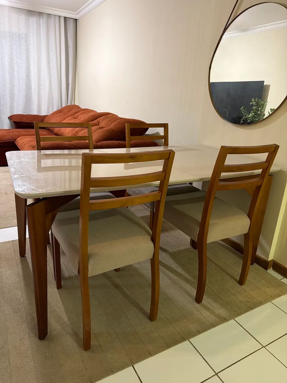 Jogo de Mesa com 4 cadeiras (1,60x0,90) - Foto 4