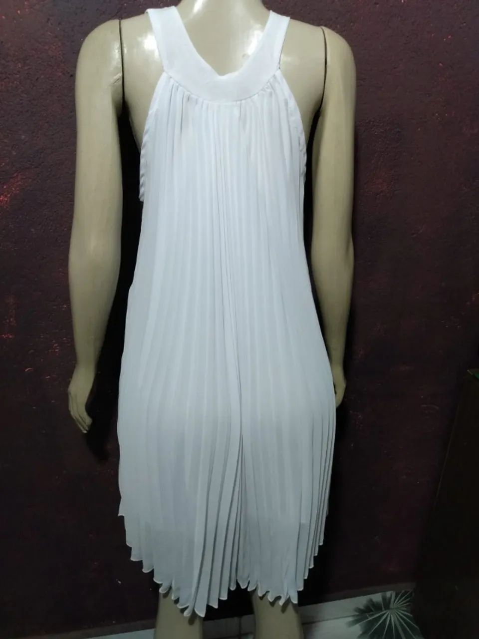 Vestido Branco folhado