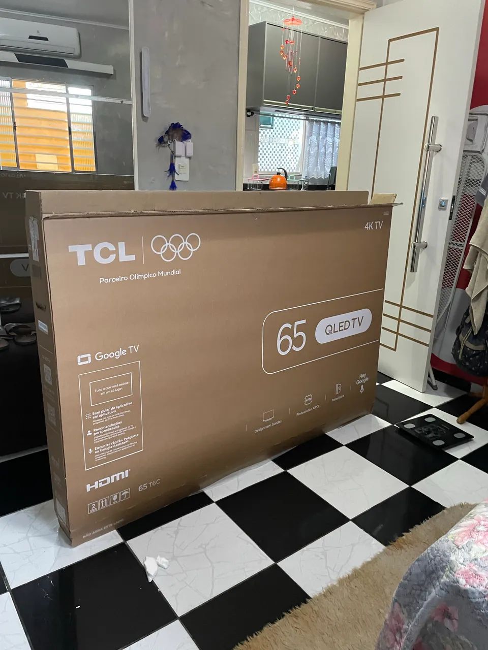 TV TLC 65 ANDROID QLED  - Foto 4