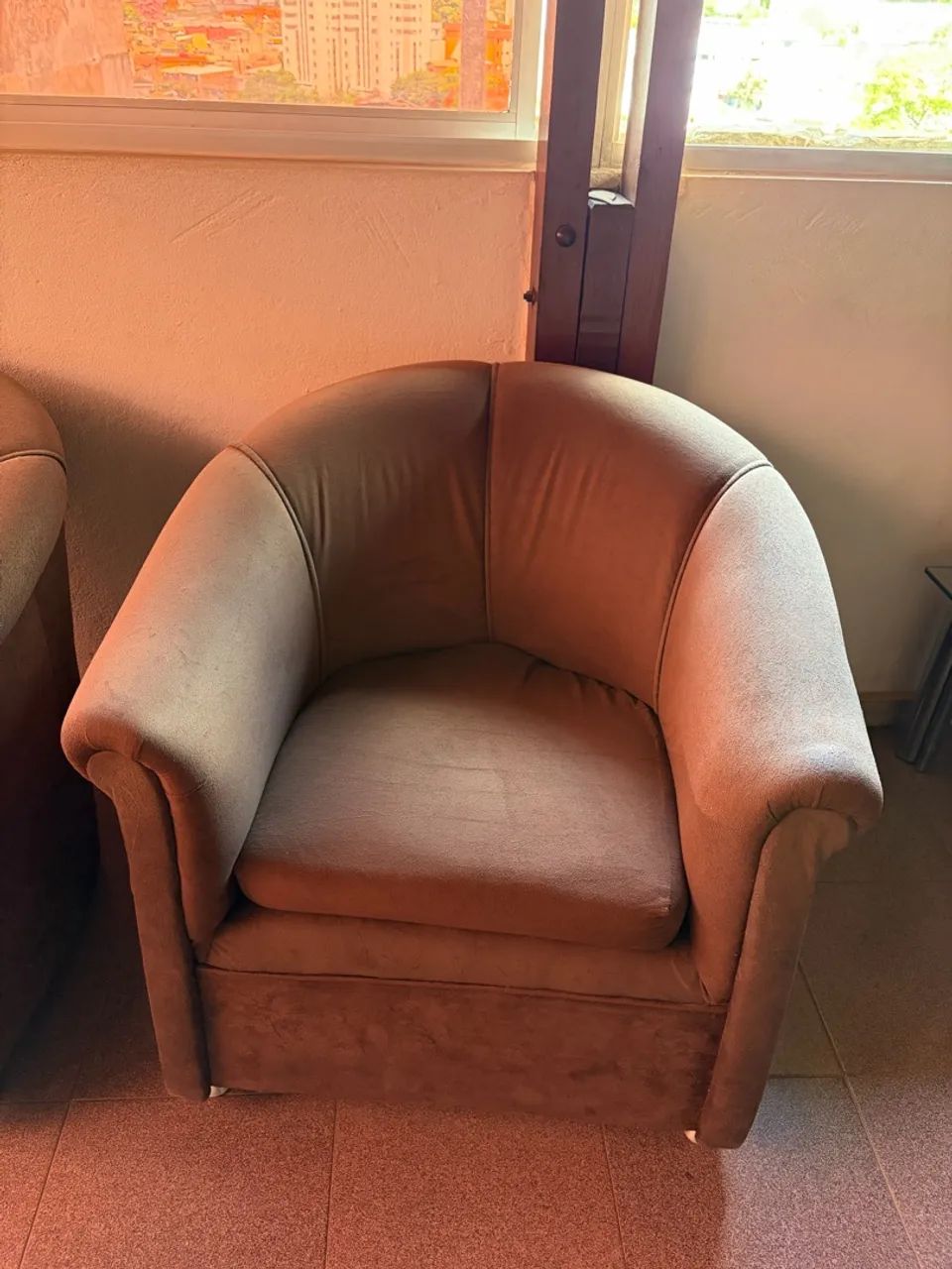 2 Poltronas marrom de tecido - Foto 2
