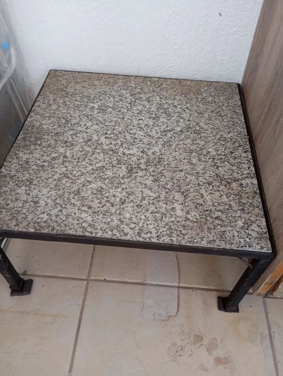 Mesinha tampo granito  - Foto 3