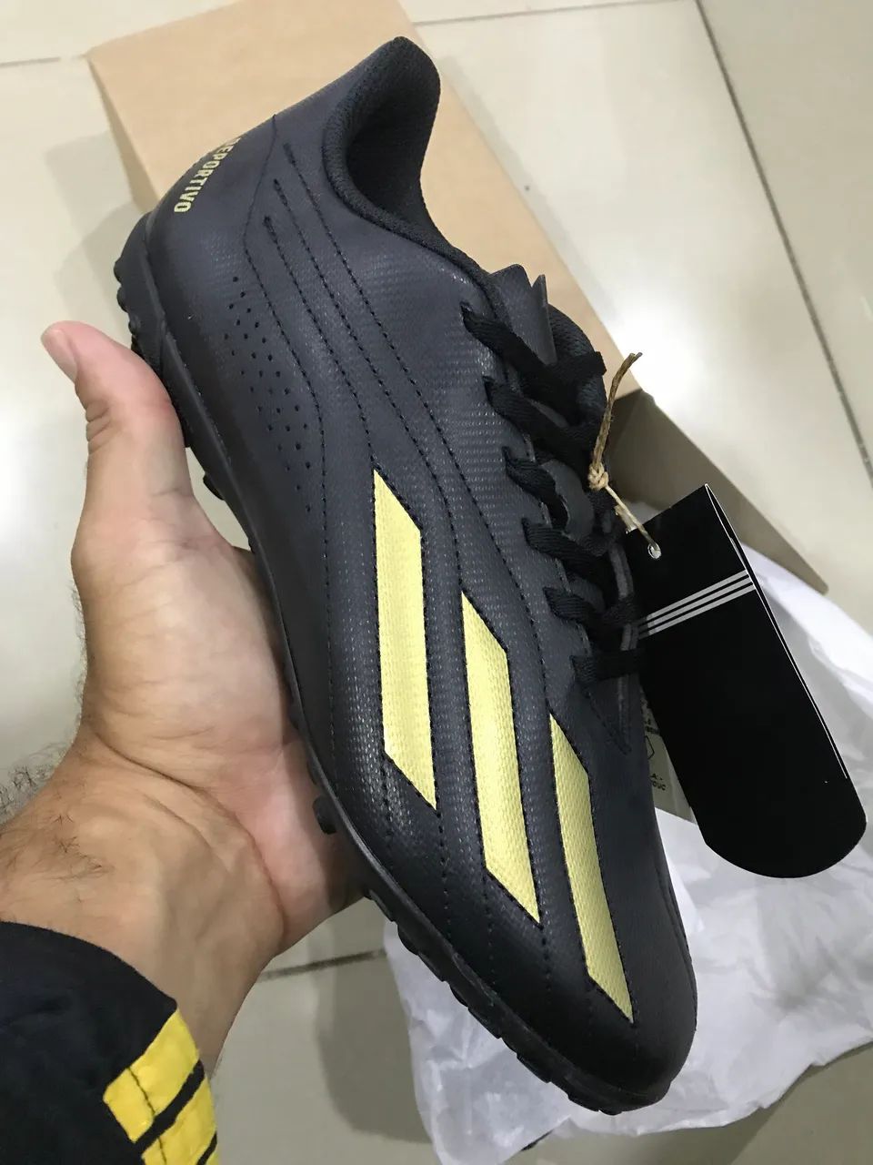 Tênis Chuteira Society Adidas tamanho 39 - Calçados - Ouro Verde
