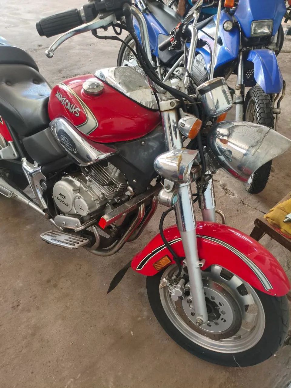 Moto Amazonas 
