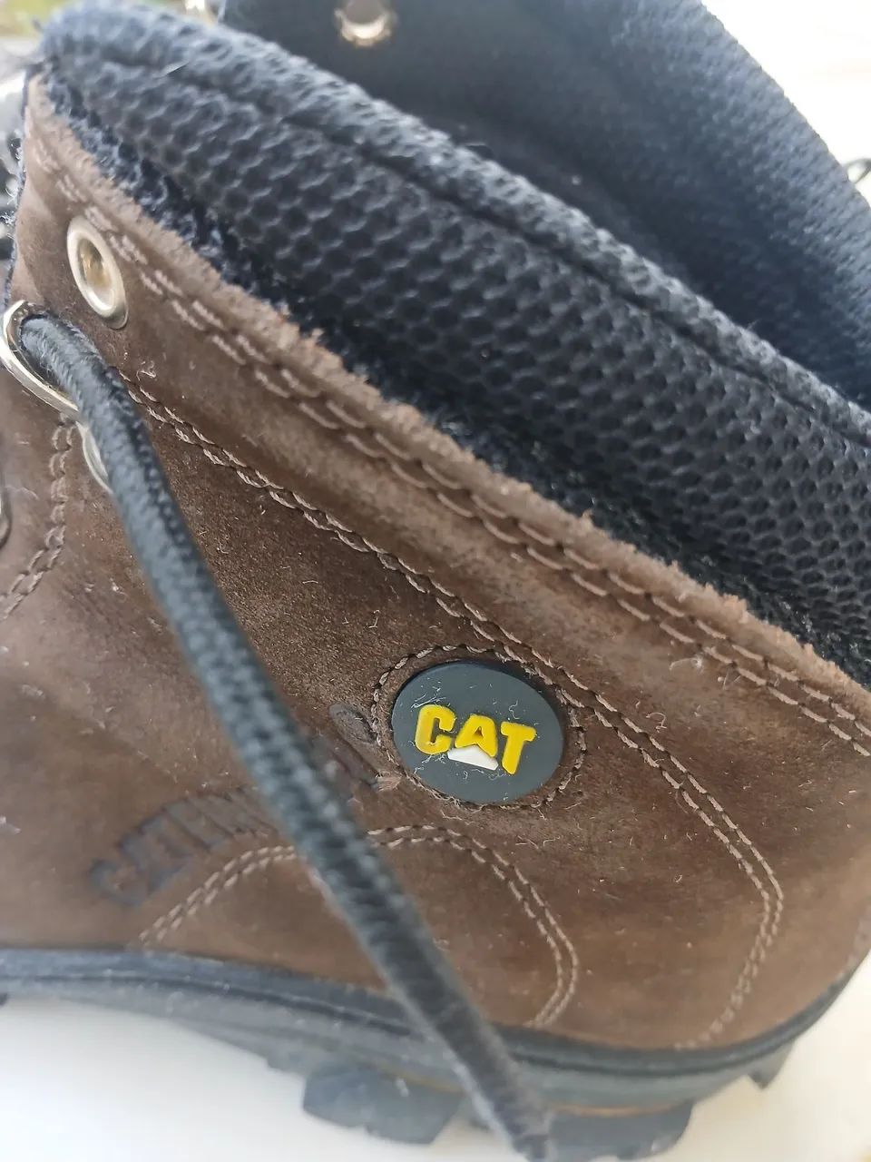 Bota caterpillar  39