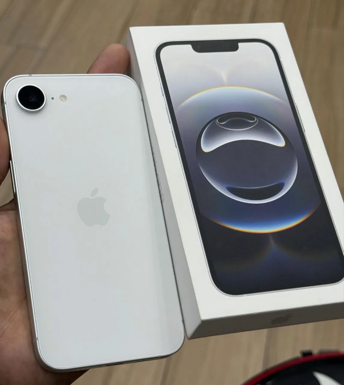 Apple iPhone 7 32gb Tela 4.7 12Mpx 4G 3D Touch - Celulares e