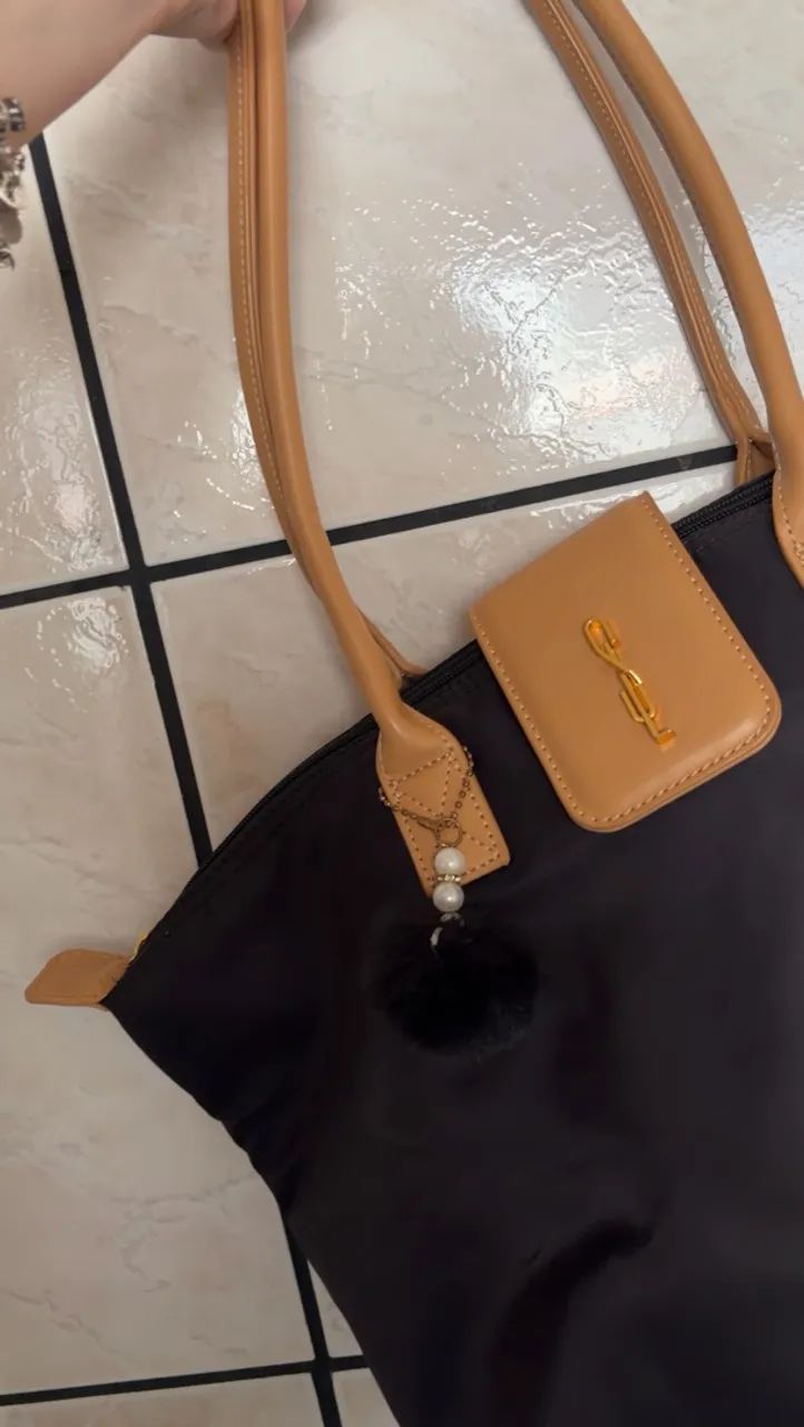 Bolsa Shopper Nylon Preta Santa Lolla - Foto 2