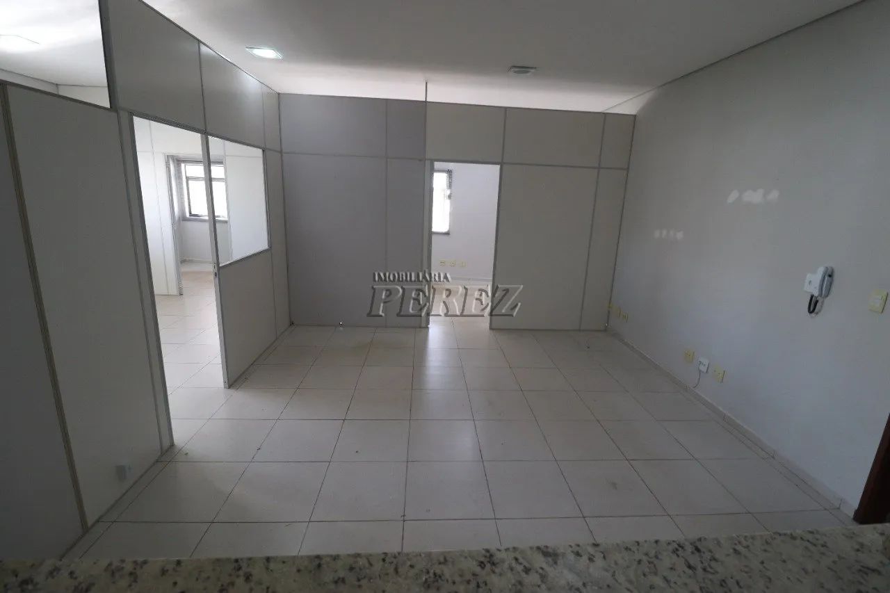 Sala comercial para alugar na Av Duque de Caxias no centro de Londrina - Edifício Beira Al - Foto 2