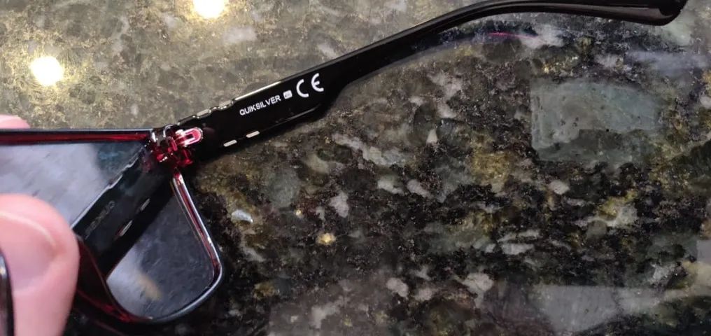 Óculos de sol Quiksilver lentes espelhadas em vermelho - Foto 4