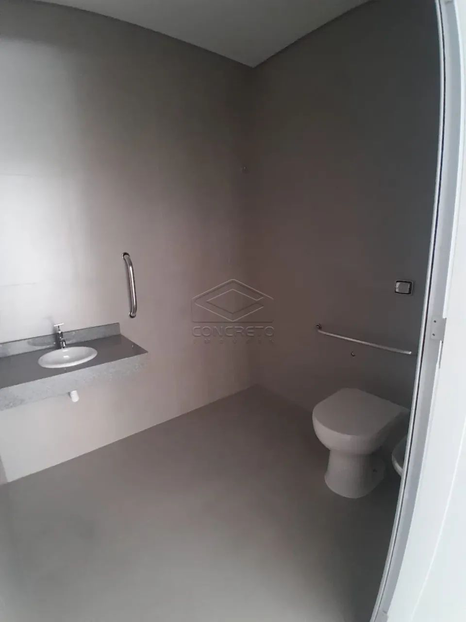 EXCELENTE LOJA COMERCIAL NOVA E PRONTA PARA USO NO CENTRO DA CIDADE - Foto 4