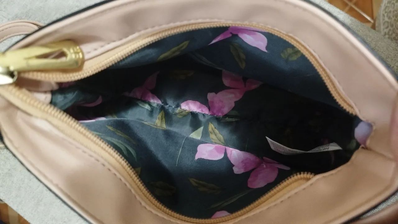 Bolsa bege de ombro be forever com alça ajustável  - Foto 4