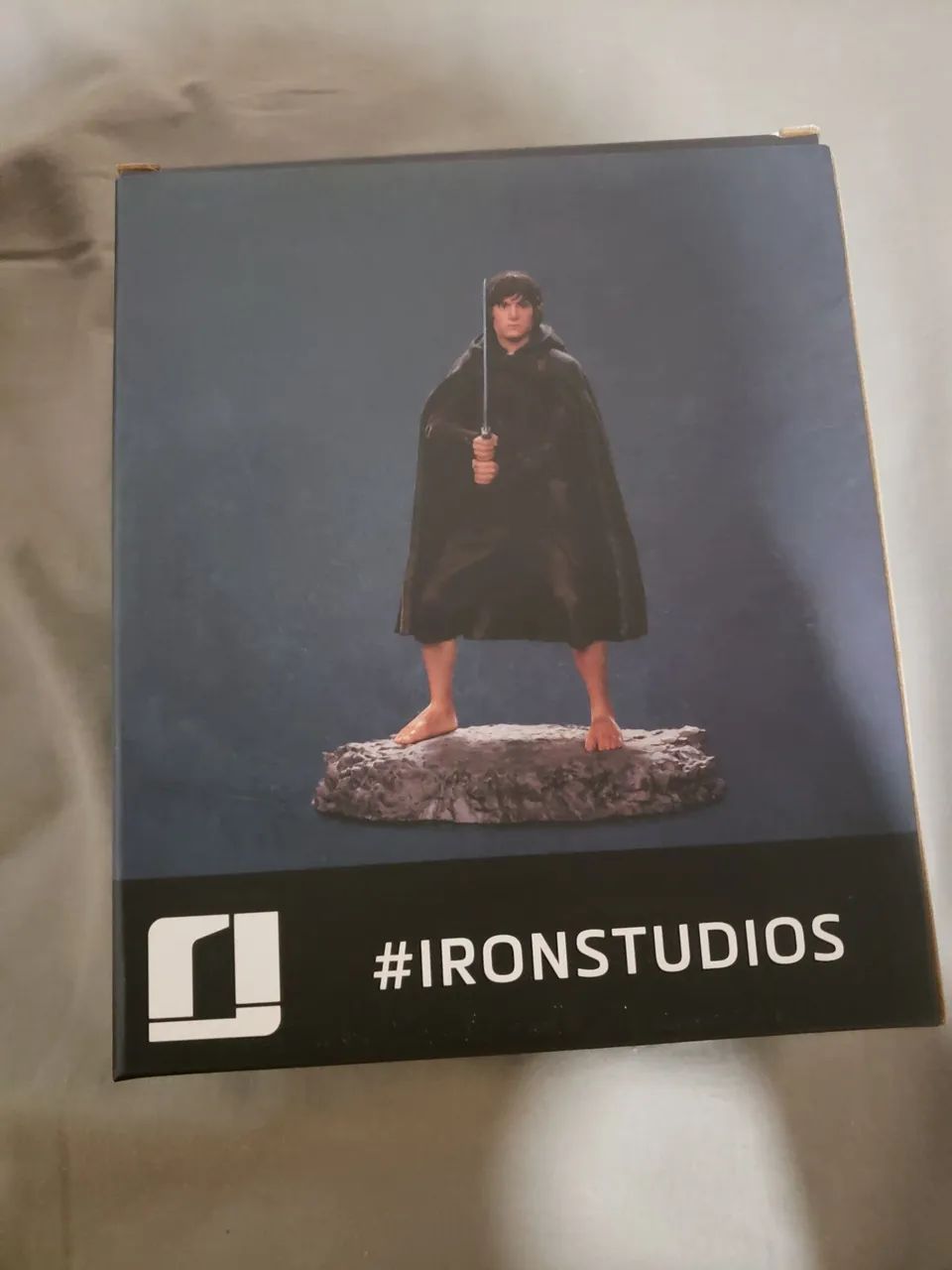 Frodo - O senhor dos anéis (Iron Studios ) - Foto 2