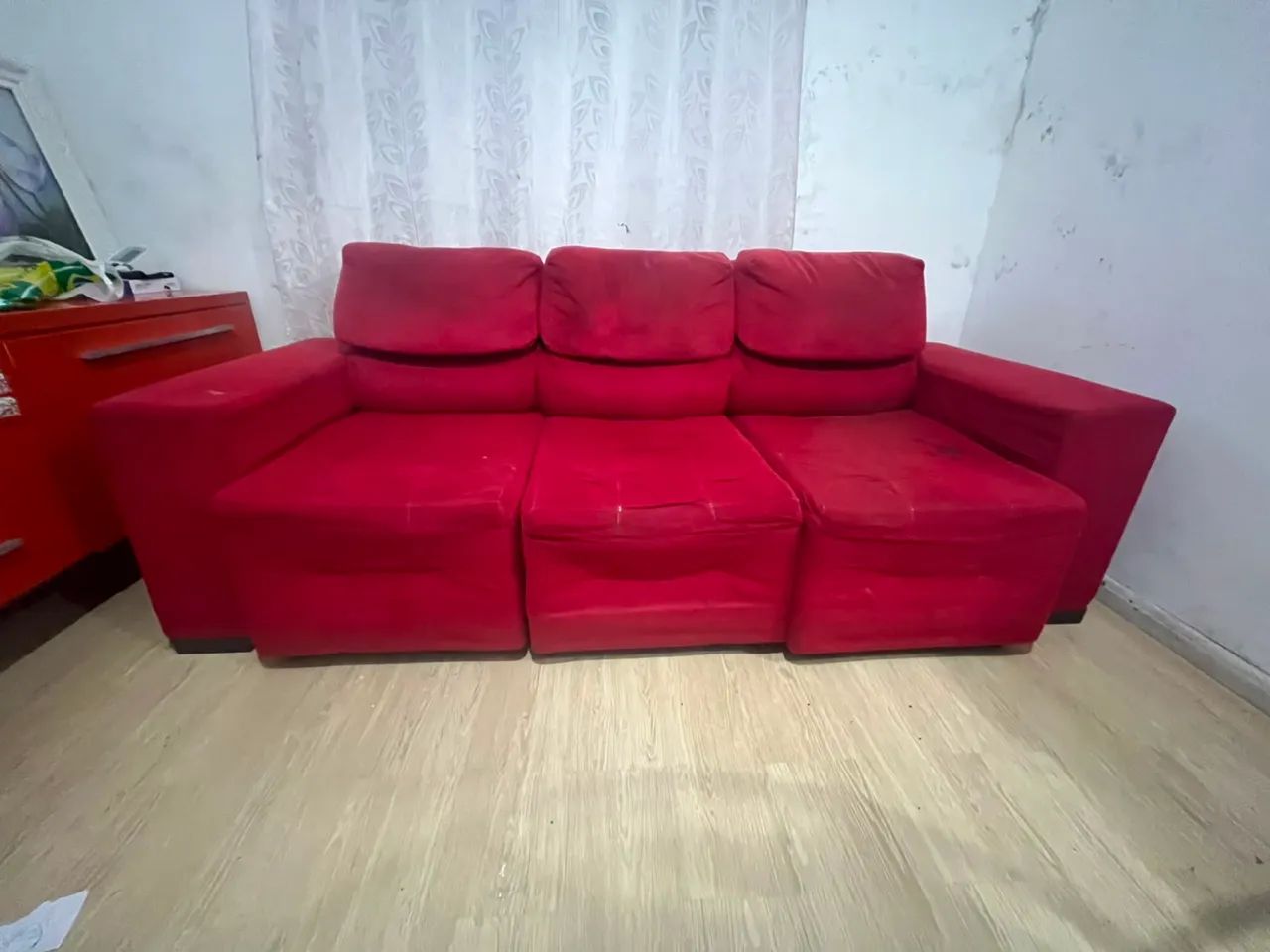 Vendo sofá vermelho  - Foto 5
