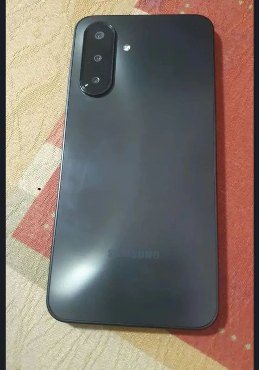 A17 8 DE RAM 256 GB  valor 700